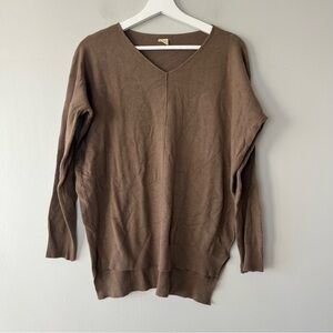 TR Notes Brown V-Neck Sweater Small/Medium
